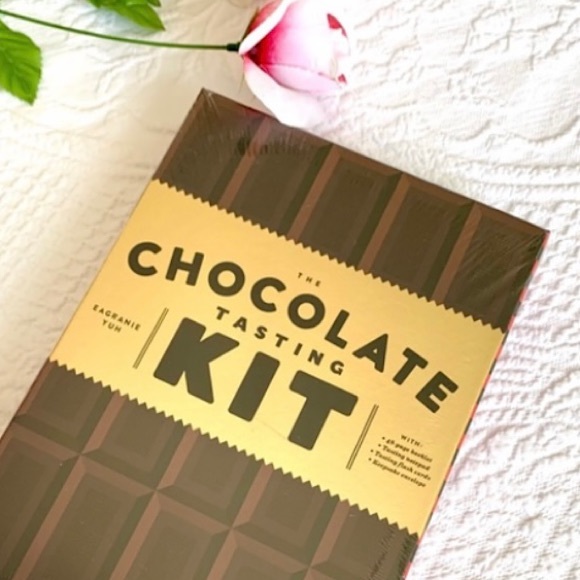 NWT Chocolate Tasting Kit Foodie Gift Book Set NEW - Picture 4 of 9